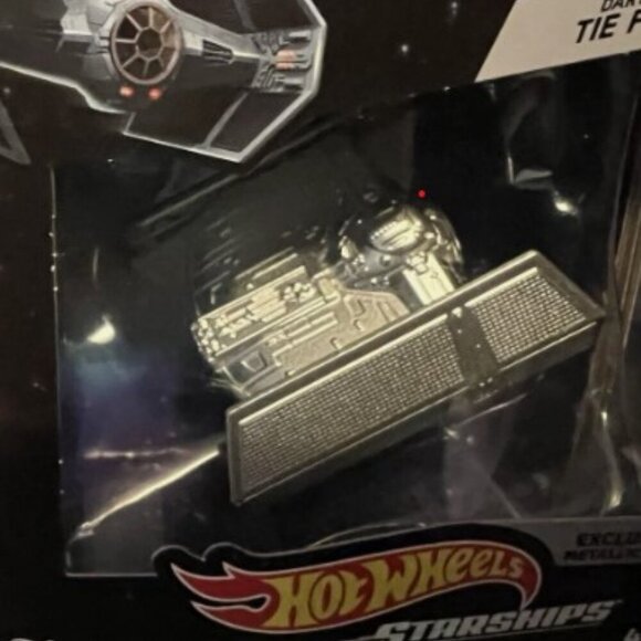 NEW Hot Wheels Star Wars Commemorative Series Darth Vader’s Tie Fighter - Picture 4 of 4